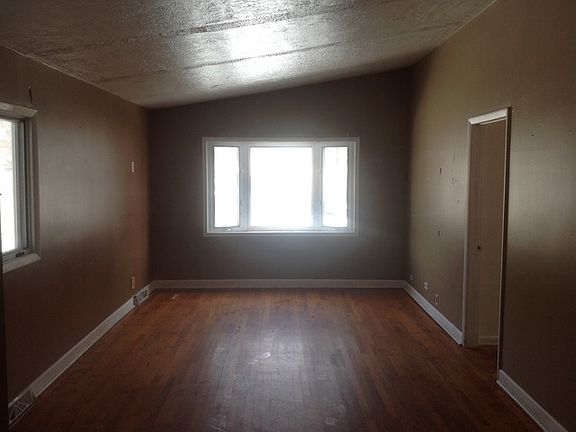 4th image of 14804 S Richmond Ave
