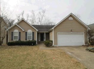 7908 Bridlevista Rd, Louisville, KY 40228