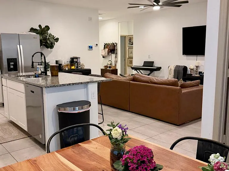 3588 N Sequoia St — Photo 9