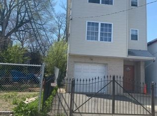 9 Blum St, Newark, NJ 07103