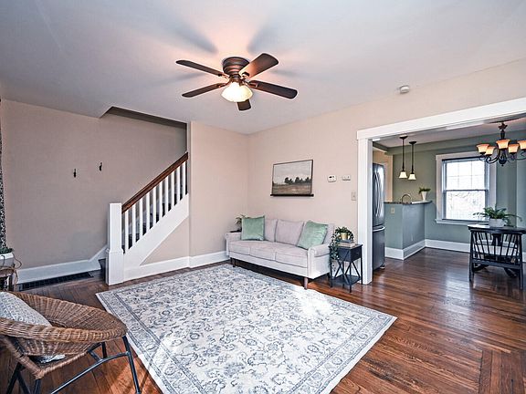 5th image of 631 Oak St