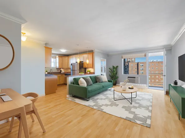 5800 Arlington Avenue image 2 of 18