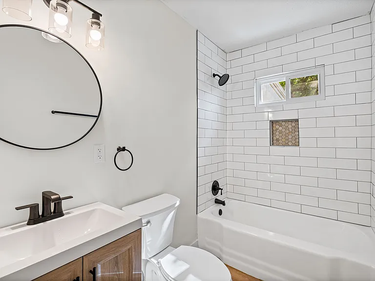 7615 Terrace St — Photo 24