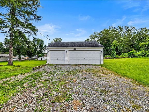 2nd image of 126 Buell St Lot 22