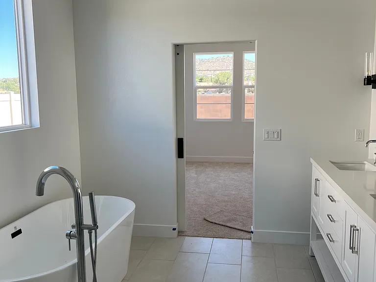 1840 Vincent Dr — Photo 13