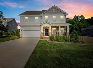4822 Knollview Dr, Walkertown, NC 27051