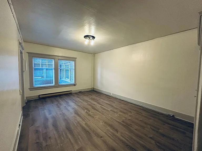 207 Yakima St — Photo 3