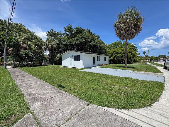 3rd image of 3311 NW 9th St
