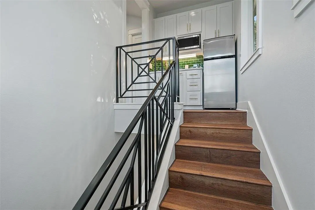 1 bed, 1.0 bath, 345 sqft, $1,450 — Photo 2