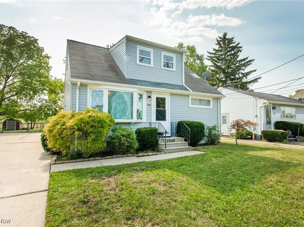 5949 Westbrook Dr, Brookpark, OH 44142