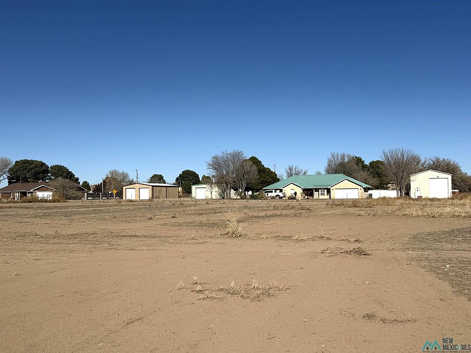 2nd image of 1003 Calle Del Sol