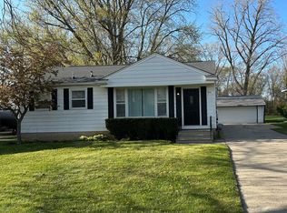 921 Vanderpool Dr, Troy, MI 48083