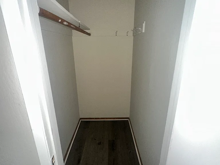 1883 Cody Way #5 — Photo 11