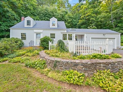 106 Hedgehog Lane, West Simsbury, CT, 06092
