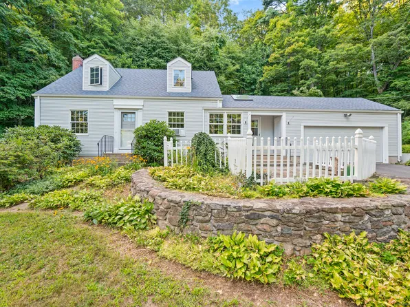 106 Hedgehog Lane, Simsbury, CT 06092