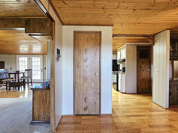 3rd image of 14228 Lake Of Egypt Rd