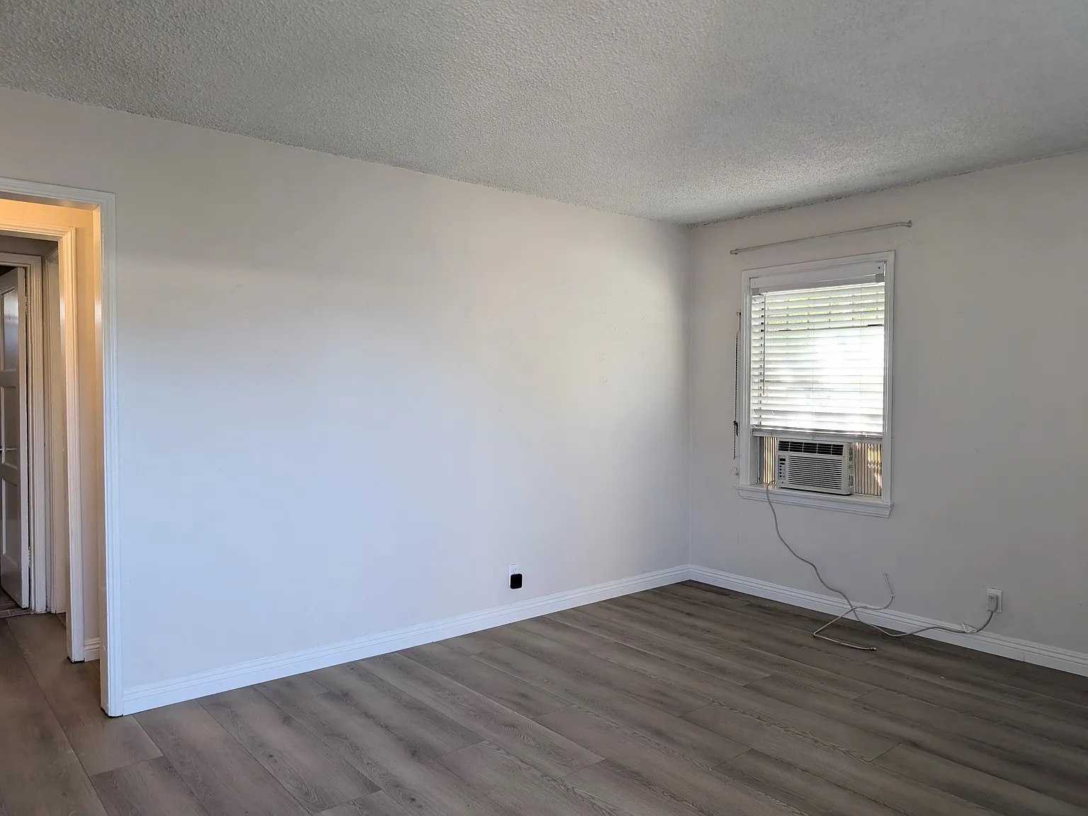 1 bed, 575 sqft, $1,950 — Photo 3