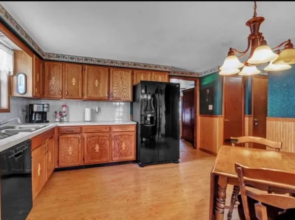 (undisclosed Address), Cheektowaga, NY 14227