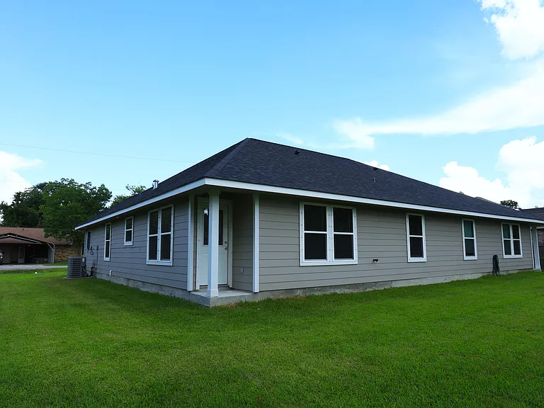 1012 Oak St #A-1 — Photo 10