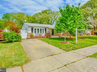 1107 Woodlawn Ave, Pasadena, MD 21122