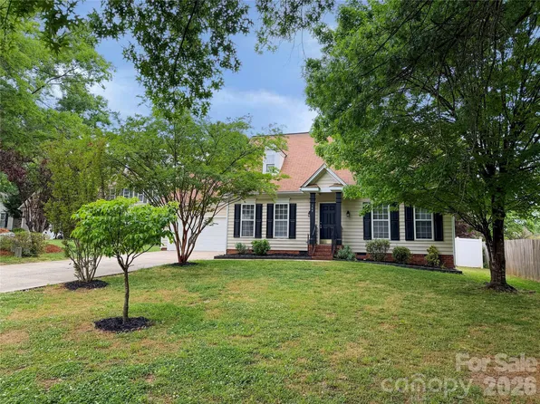 149 Red Tip Ln, Mooresville, NC 28117