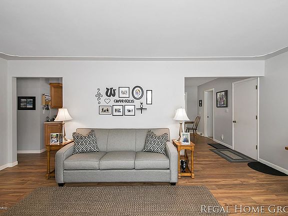 3rd image of 6597 40th Ave