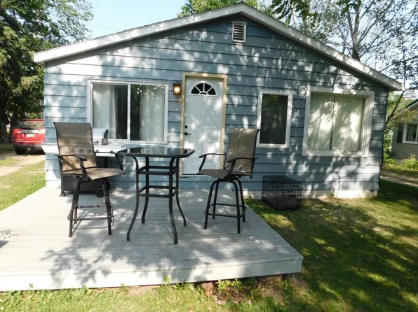 2709 Irvine Ave, Bemidji, MN 56601