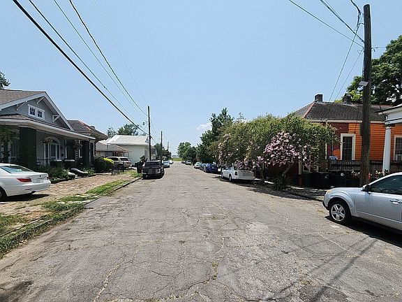 5th image of 223-225 Alix St
