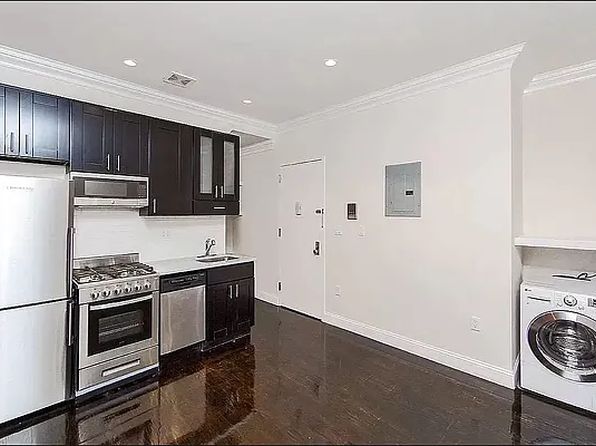 244 E 78th St APT 4C