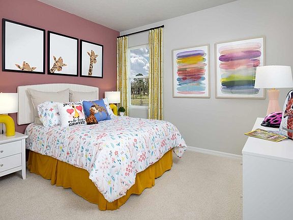 The Zander - Bedroom