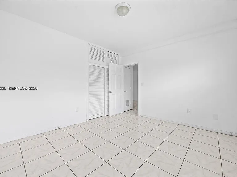 2072 NE 169th St #2 — Photo 13