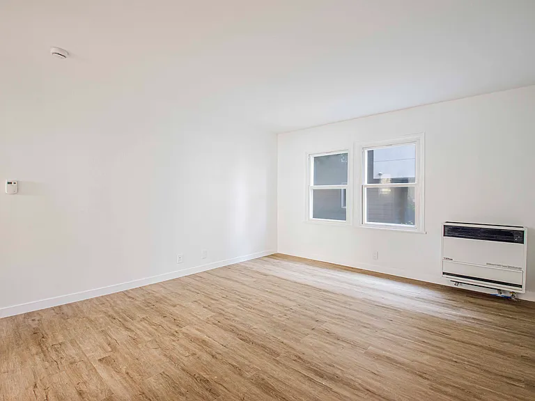 8748.5 Belford Ave #8748.5 — Photo 9