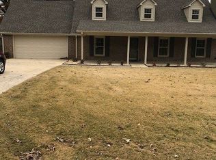 106 Cascade Dr, Athens, AL 35611