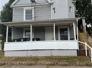 825 7th St NW APT 2, Canton, OH 44703