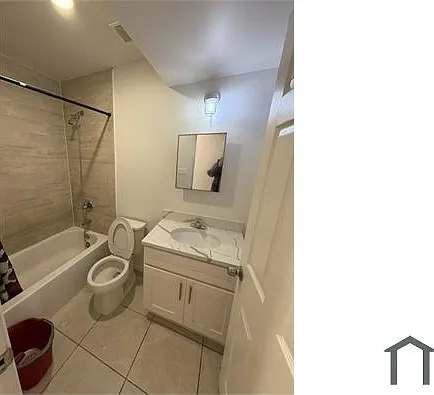 86 Layton Ave #2 — Photo 8