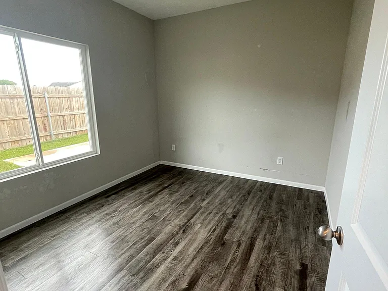 417 S Longbranch Dr #417 — Photo 8