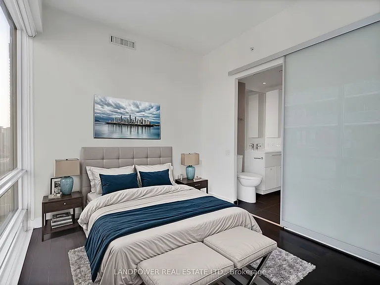 15 Grenville St #2609 — Photo 13
