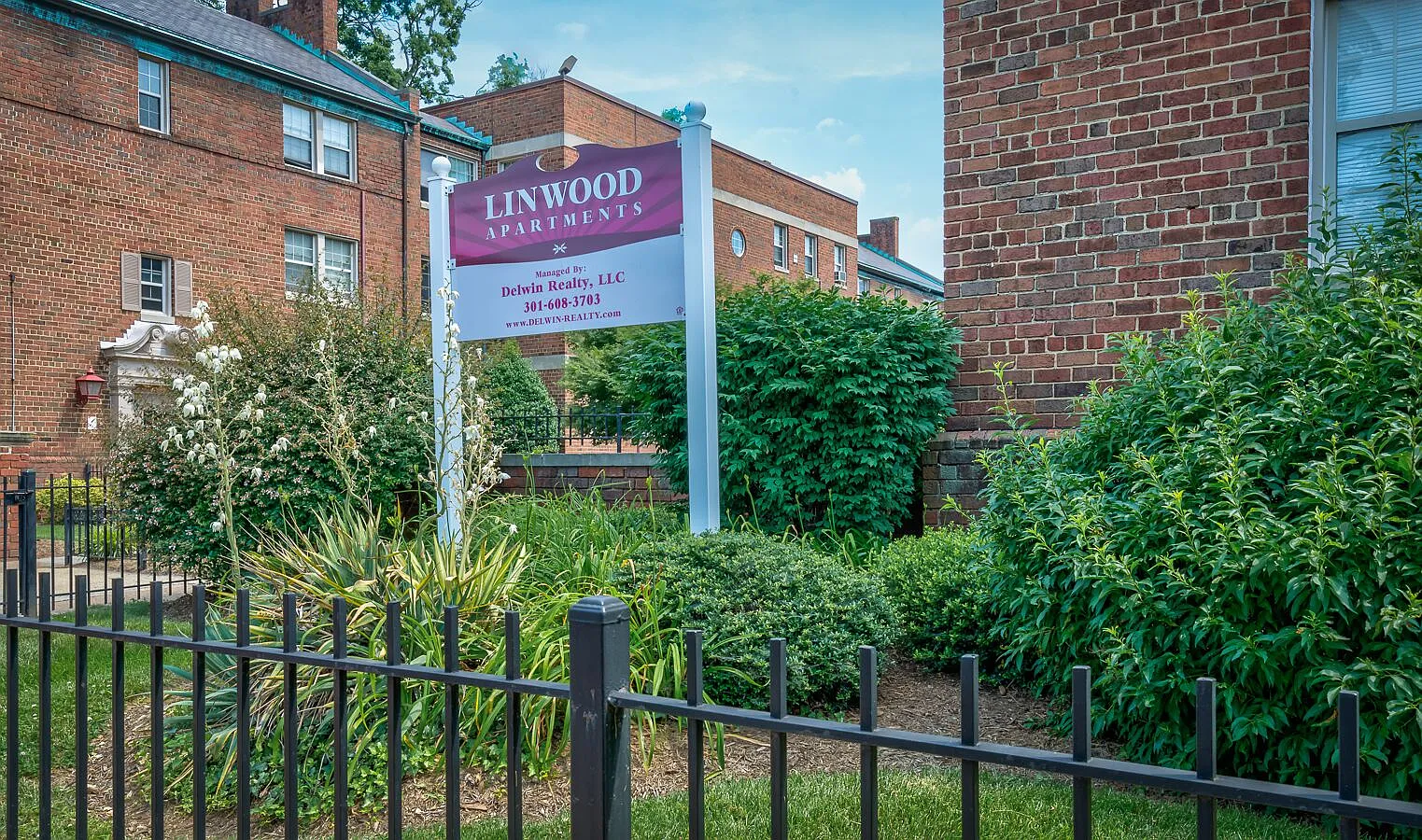 Linwood Apartments — Photo 4