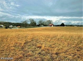360 & 372 Oakland Rd, Sweetwater, TN 37874