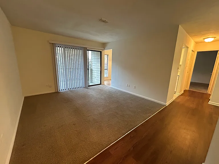 Princeton Circle West Apartments — Photo 16
