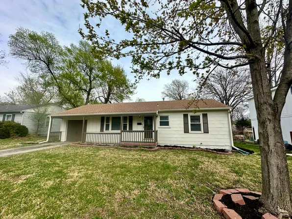 7315 Maple St, Overland Park, KS 66204