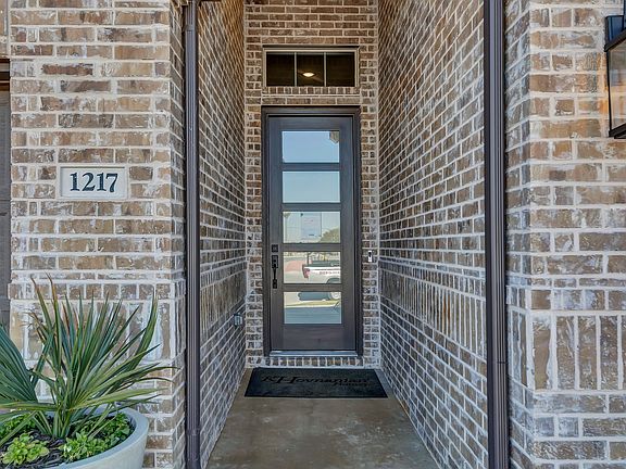 Welcoming covered porch