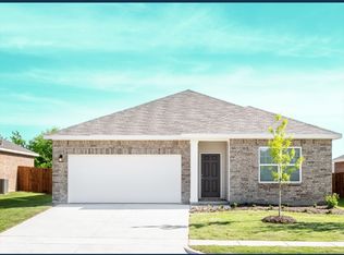 8313 Sniptoe Dr, Fort Worth, TX 76179