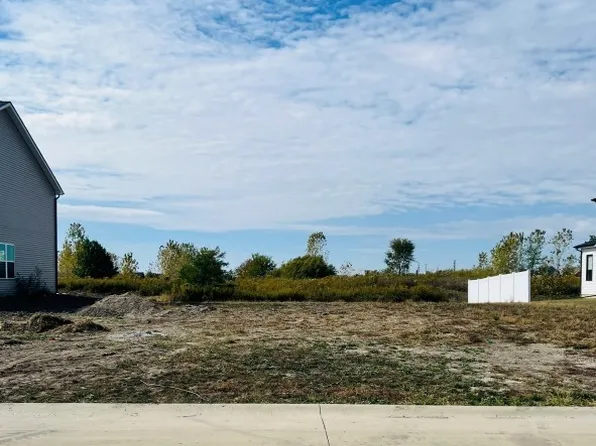 505 Harpers Ferry Rd, Savoy, IL 61874