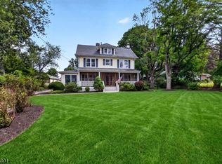 2 Russell Rd, Fanwood Boro, NJ 07023