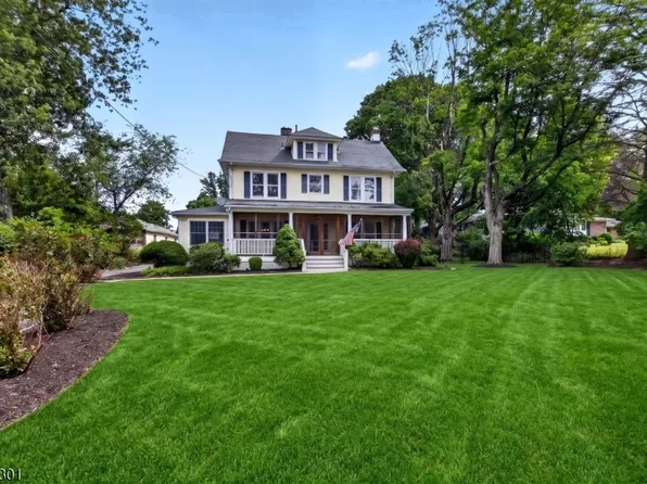 2 Russell Rd, Fanwood Boro, NJ 07023
