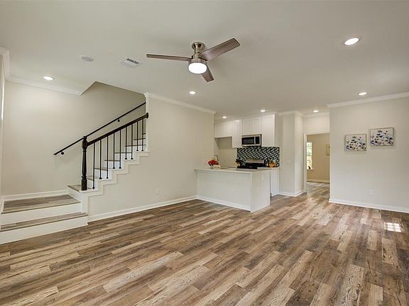 4th image of 4434 Knoxville St Unit B