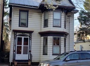 237 E Main St APT 1, Mechanicsburg, PA 17055