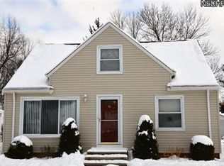 6965 Greenleaf Ave, Parma Heights, OH 44130