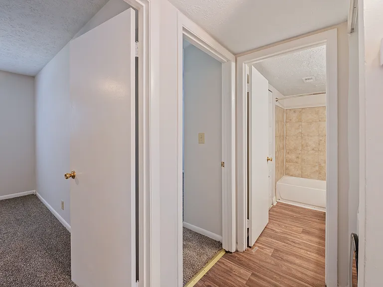 1870 Frankfort Ave #11 — Photo 12